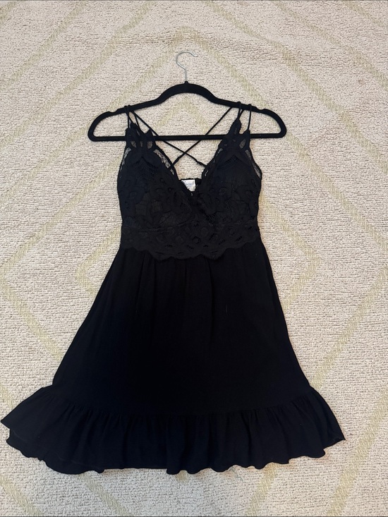 Blue Rain Dresses & Skirts - Blue Rain by Francesca’s Black Lace Crochet Criss Cross Back Mini Dress Small
